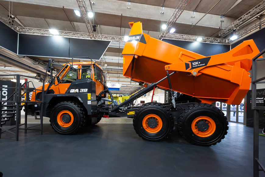 First Time for DEVELON Brand in Italy at SaMoTer 2023